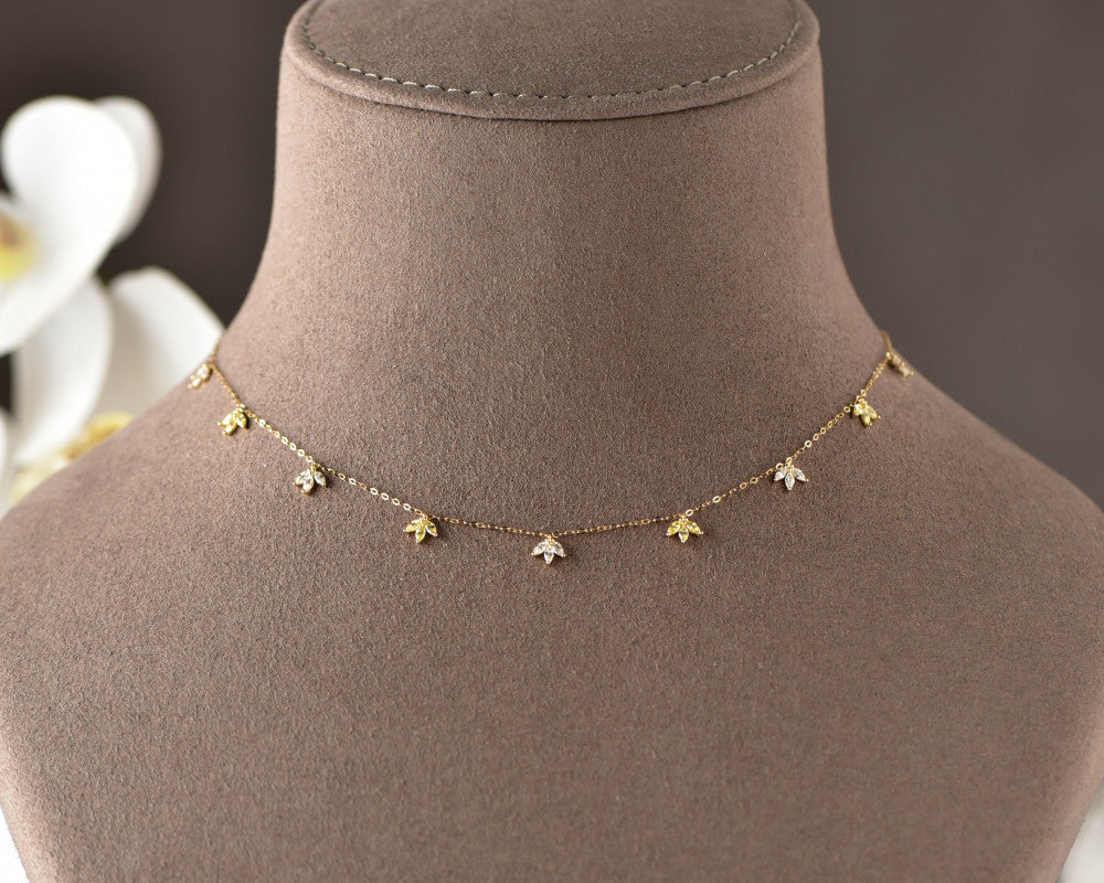 Crown Line Necklace