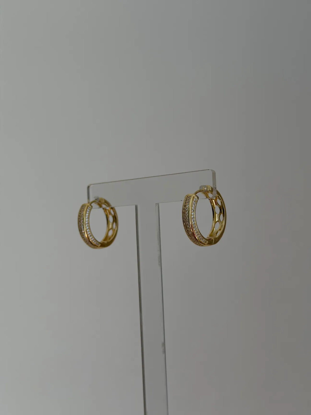 Jolie Hoops