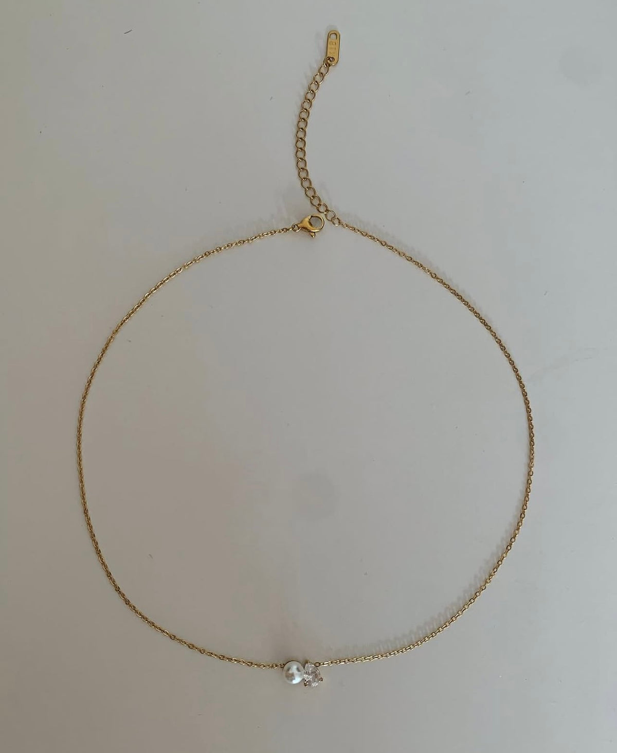 Drop pearly necklace