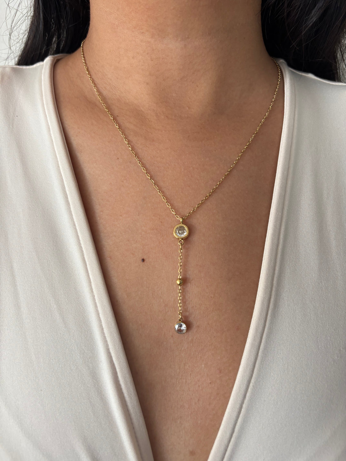 Dropline necklace