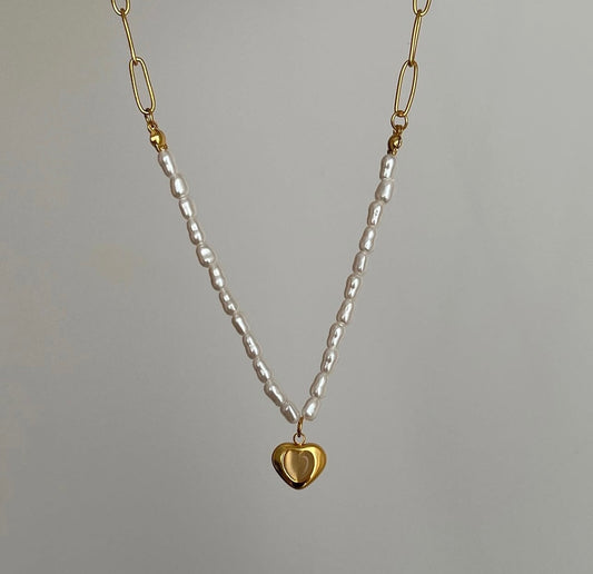 Heart of pearls