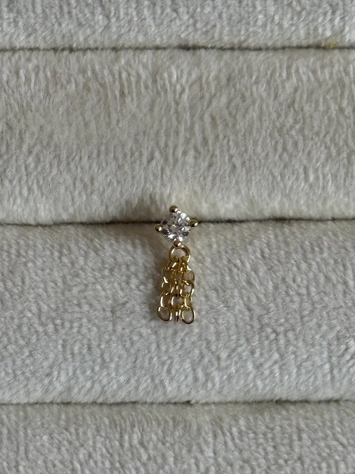Zircon chain Stud