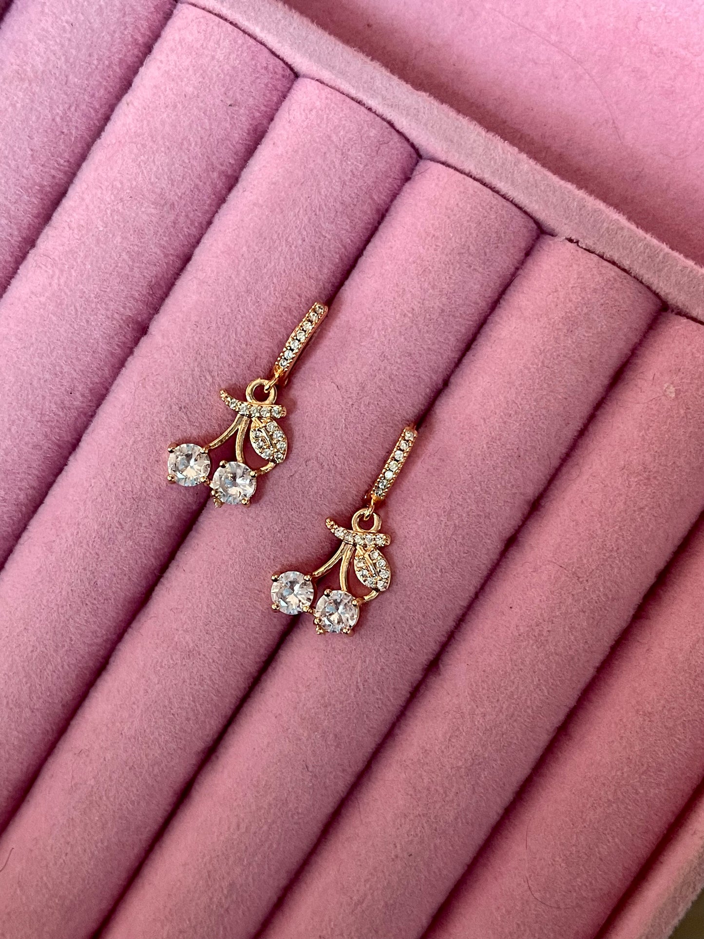 Zircon Cherry hoops