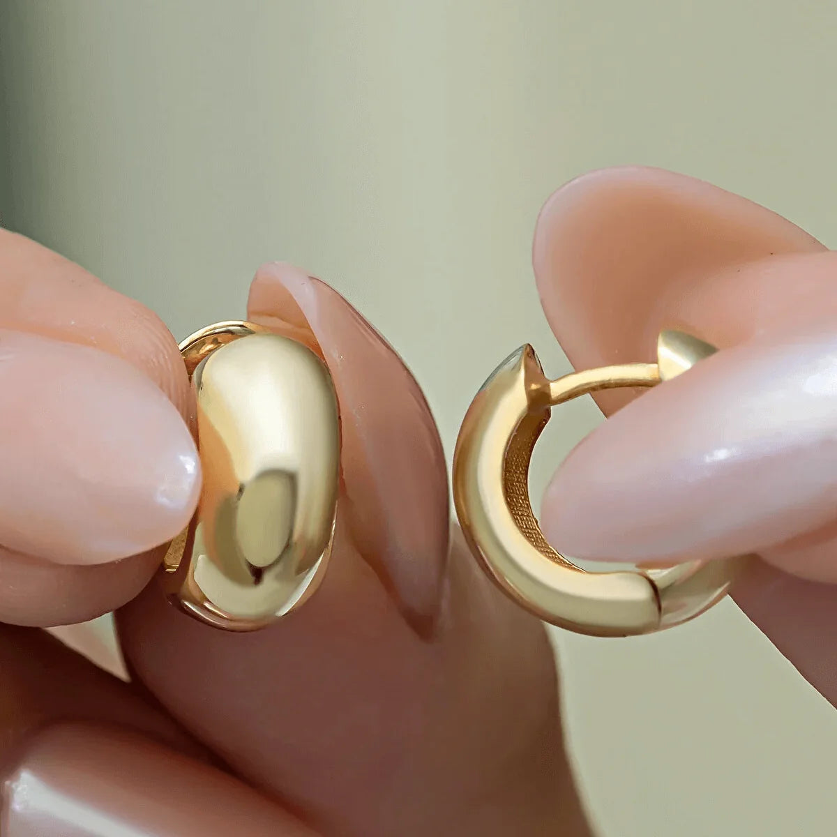 Oro Hoops