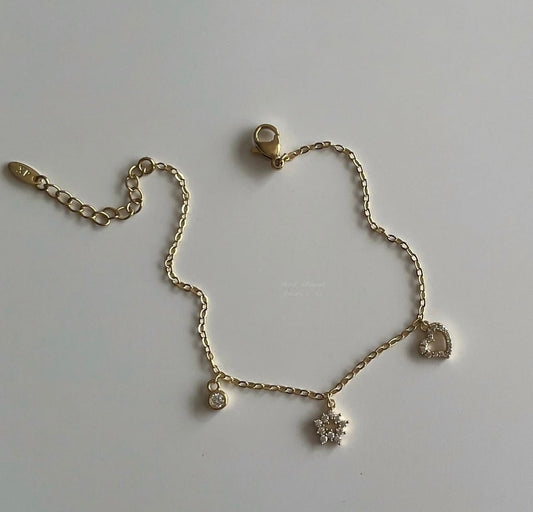 Charm bracelet