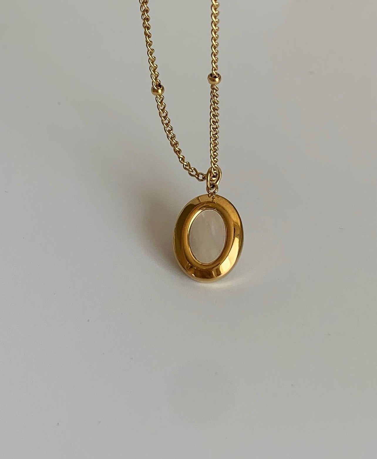 Oval gold