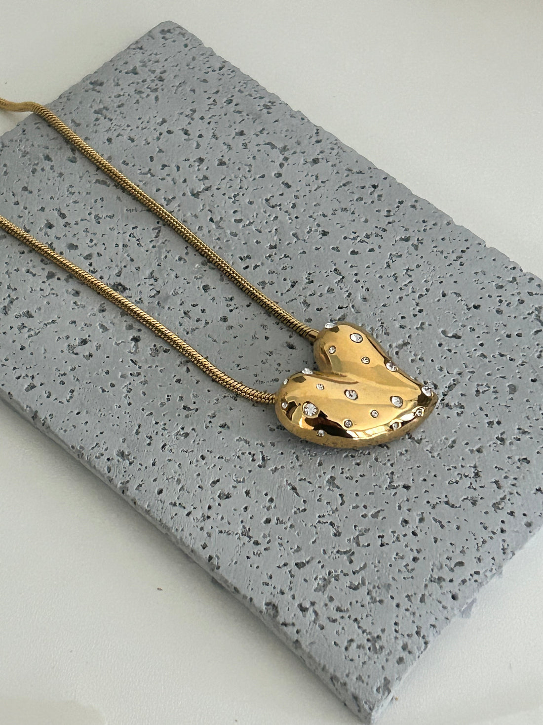 Amour paved Necklace