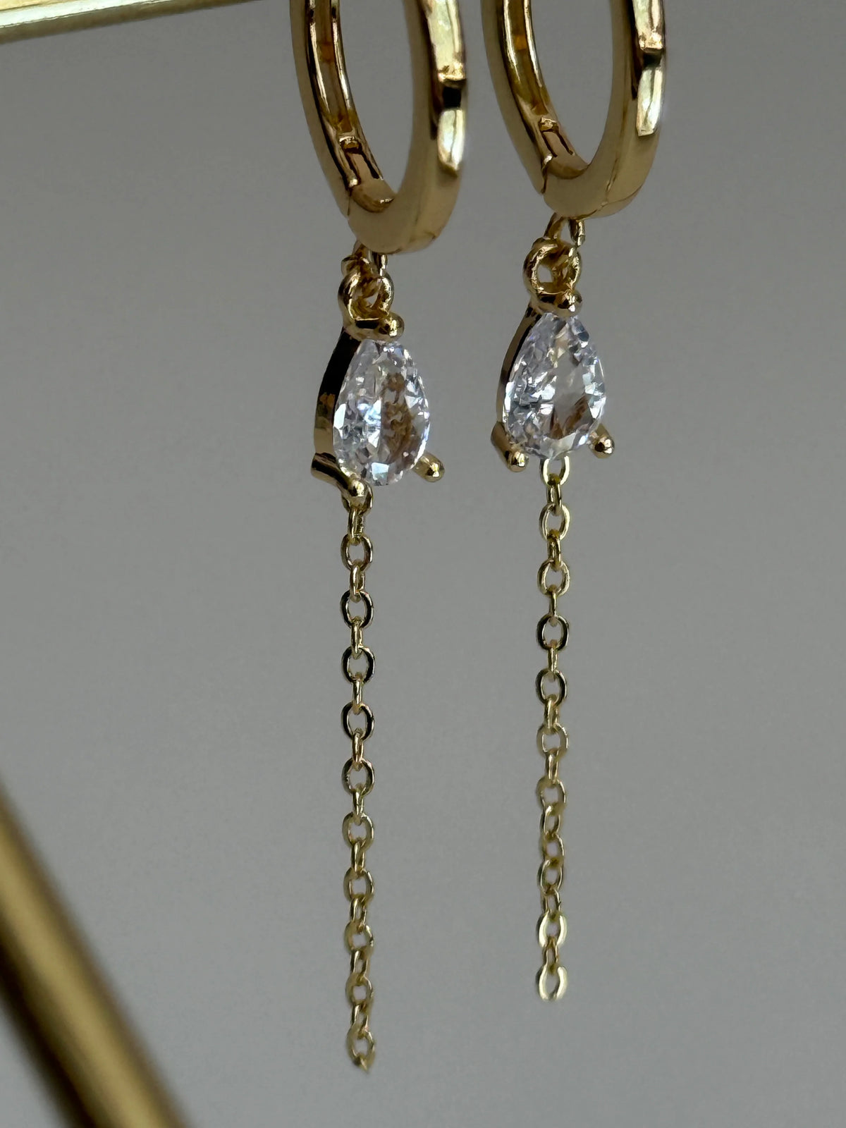 Olyra hoops
