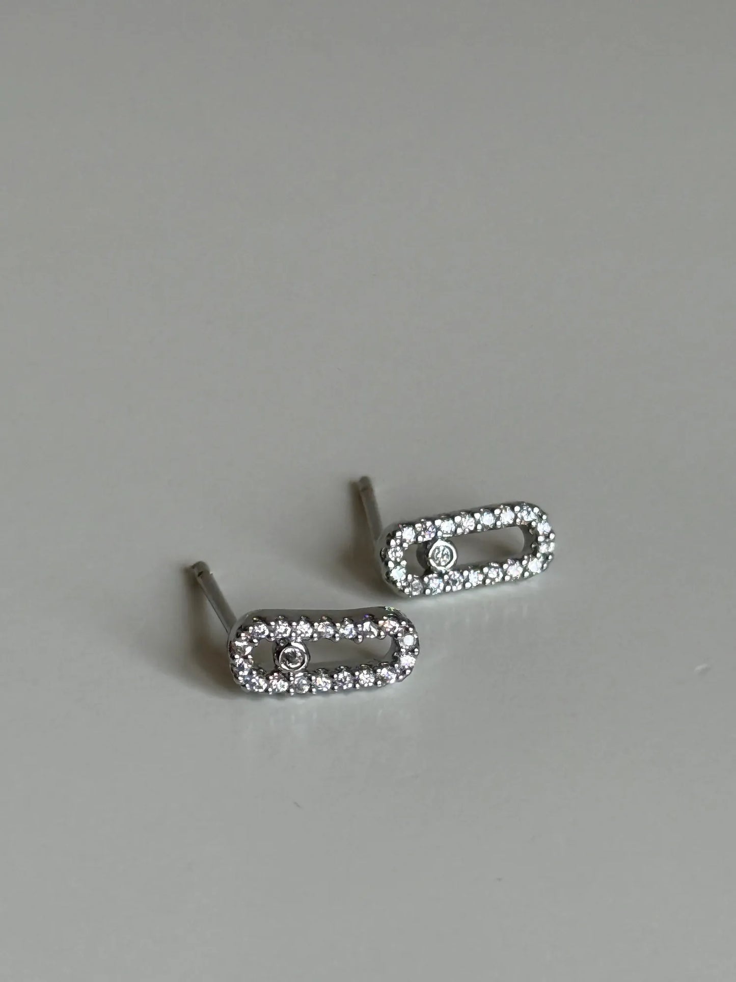 Nemir Studs