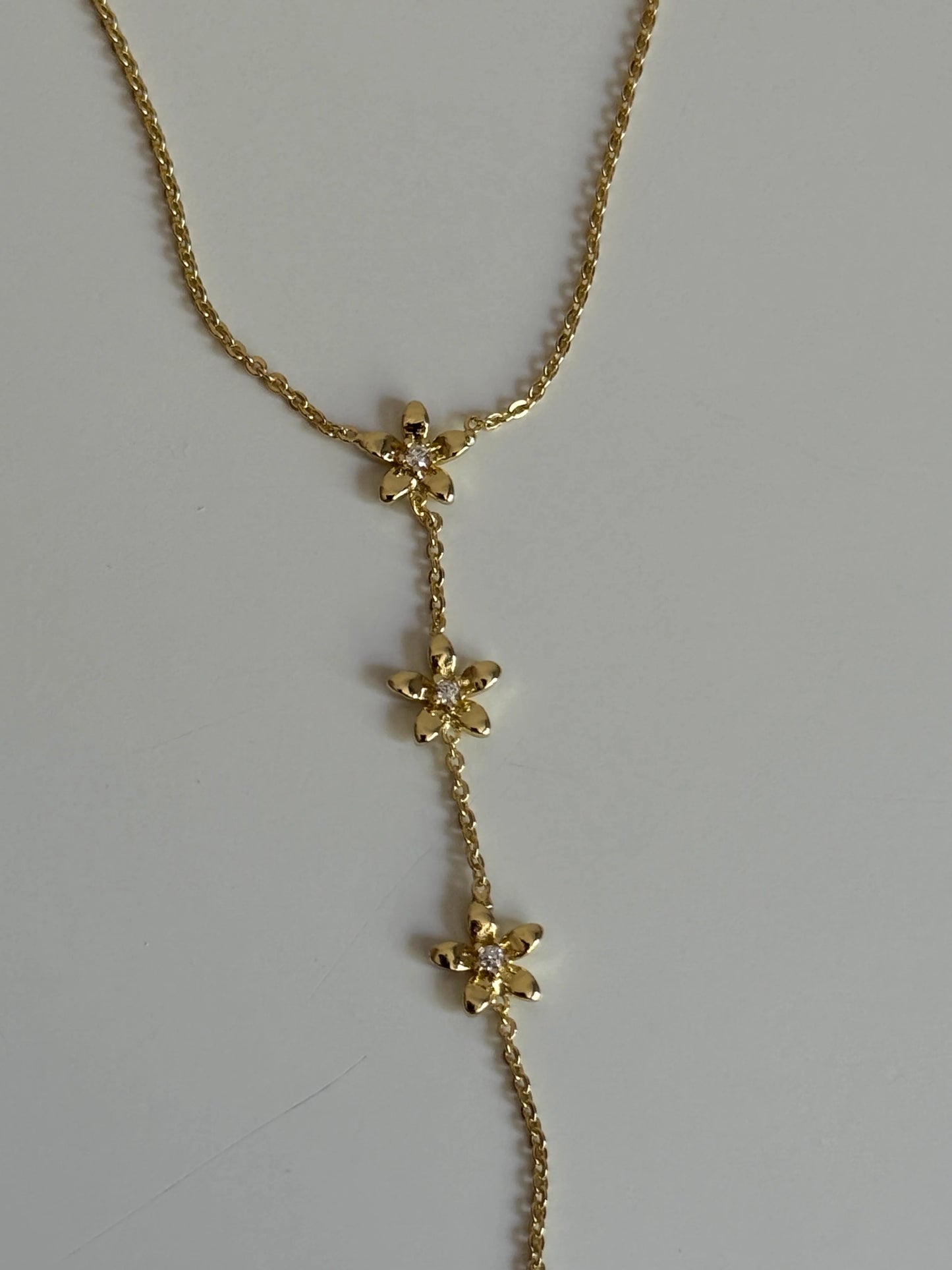 Azalea Handchain
