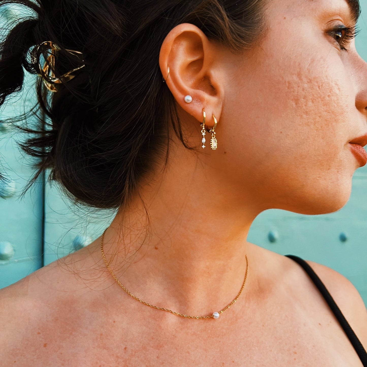 Dainty pearl necklace