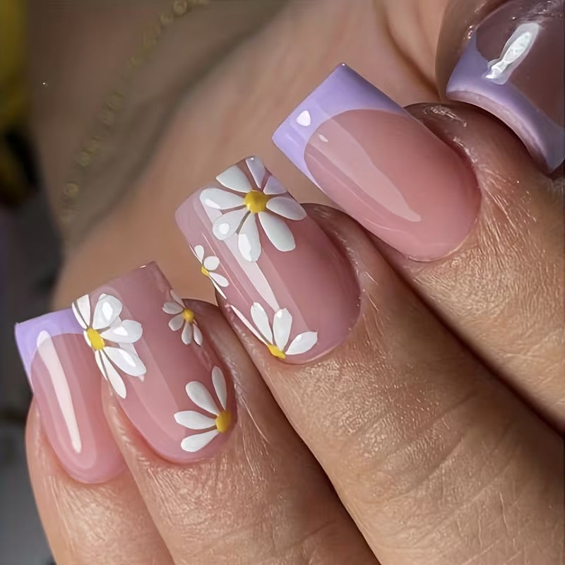 Lilic floral nails