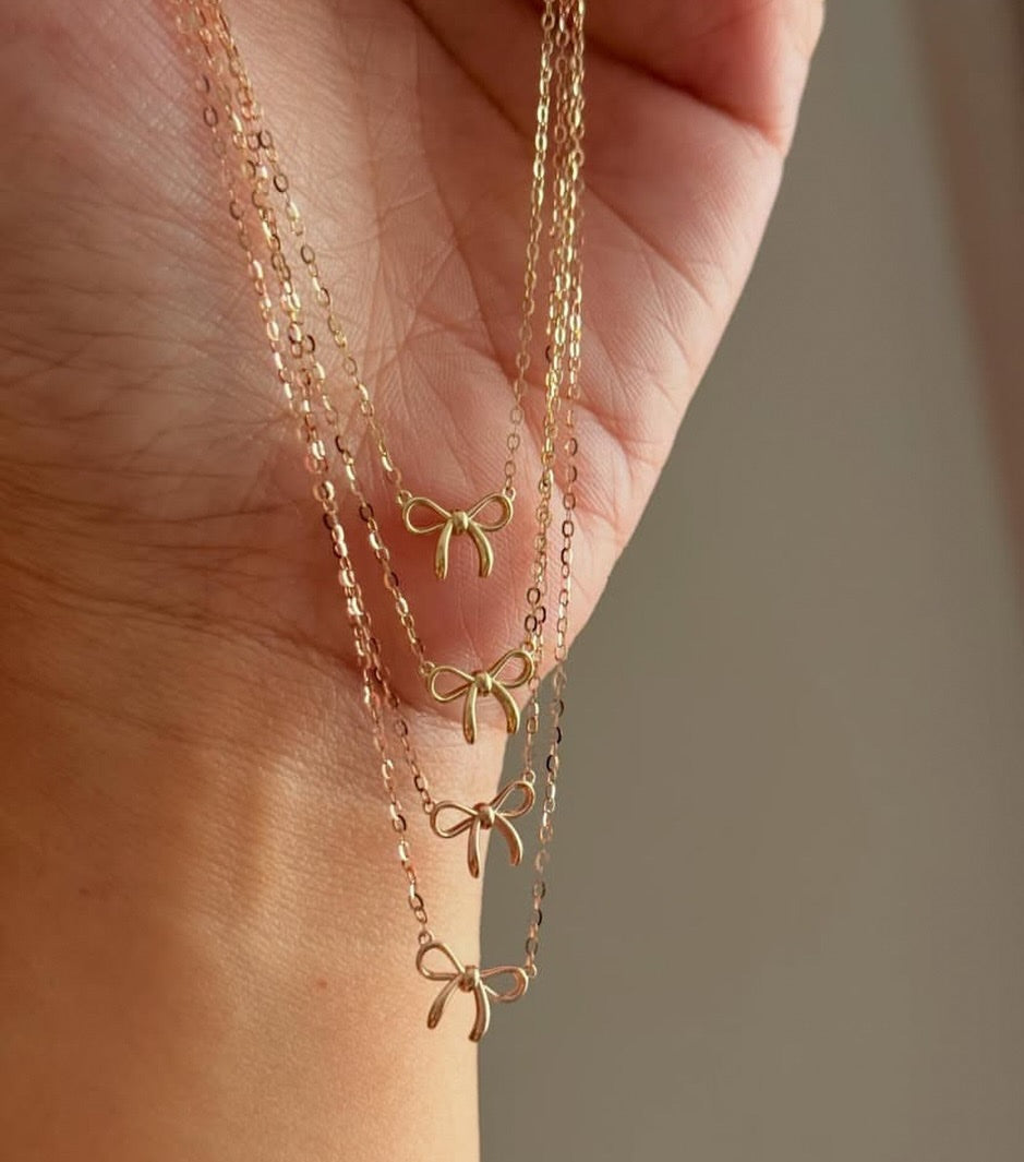 Tiny ribbon Necklace