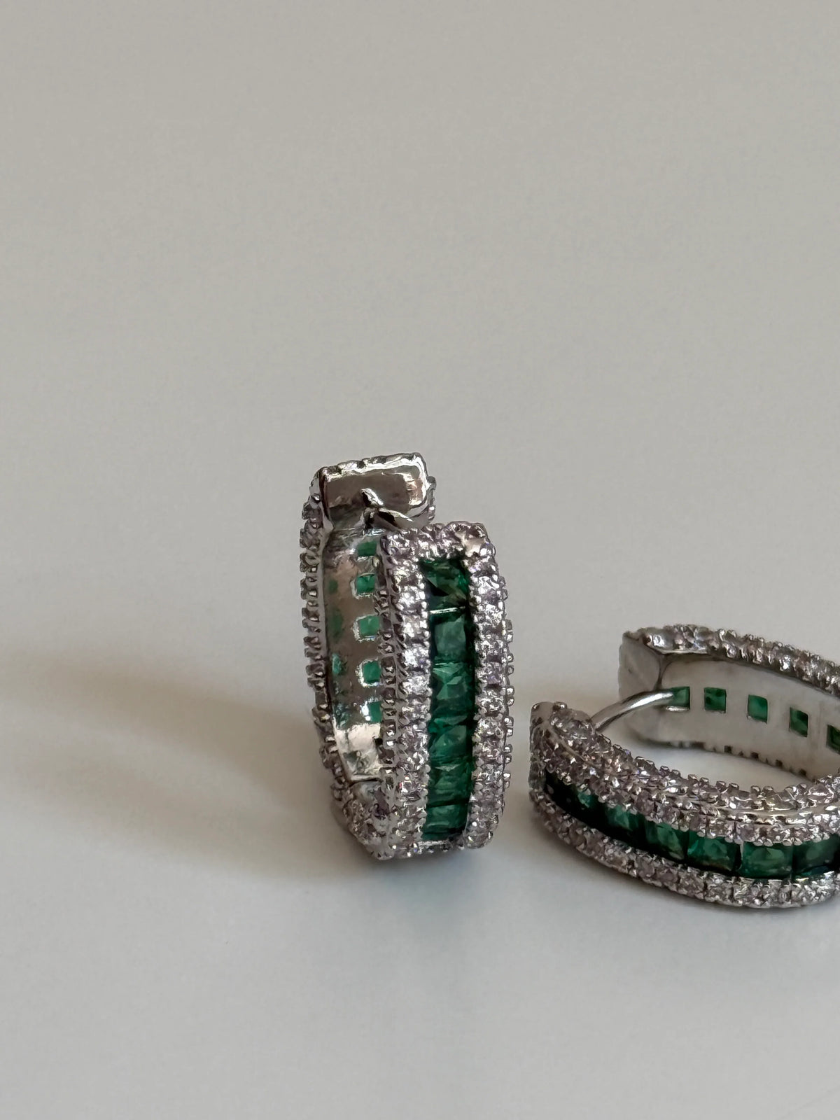 Avenza Hoops
