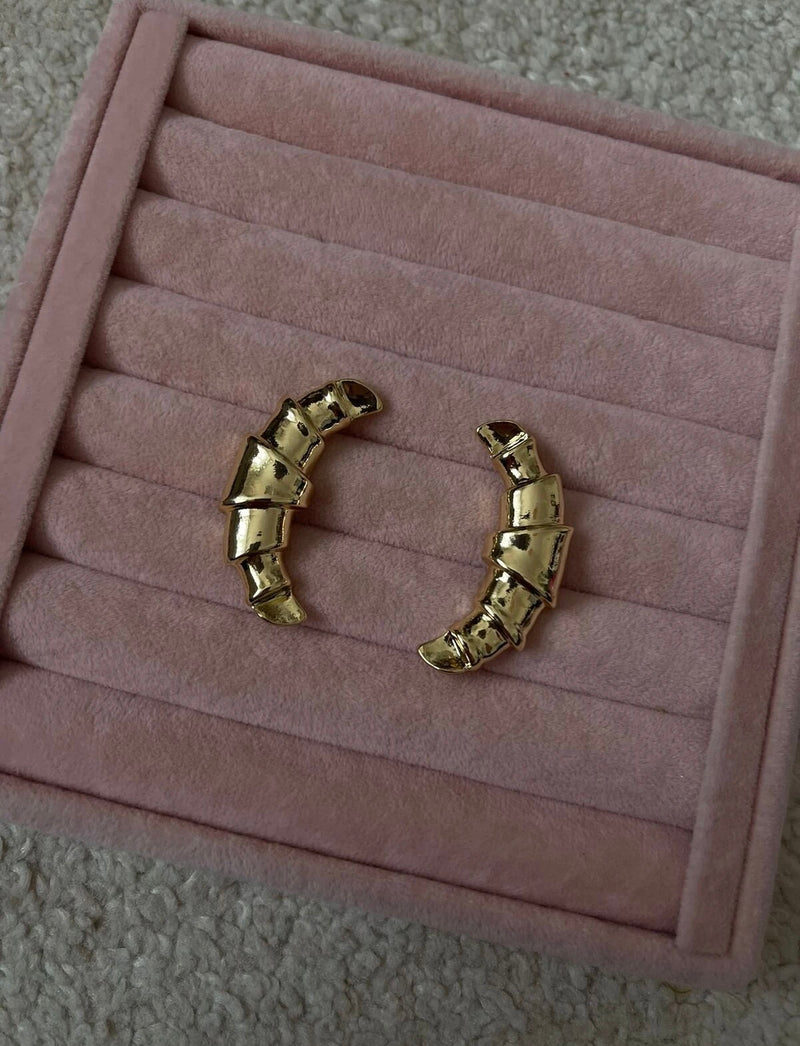 Croissant Stud Earring