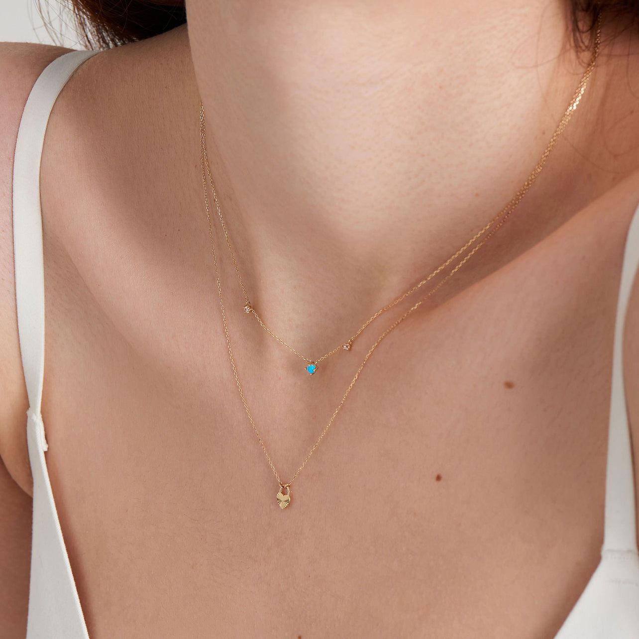 Dainty turquoise & diamond necklace