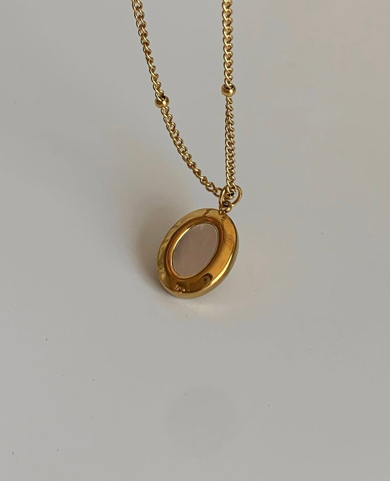 Oval gold