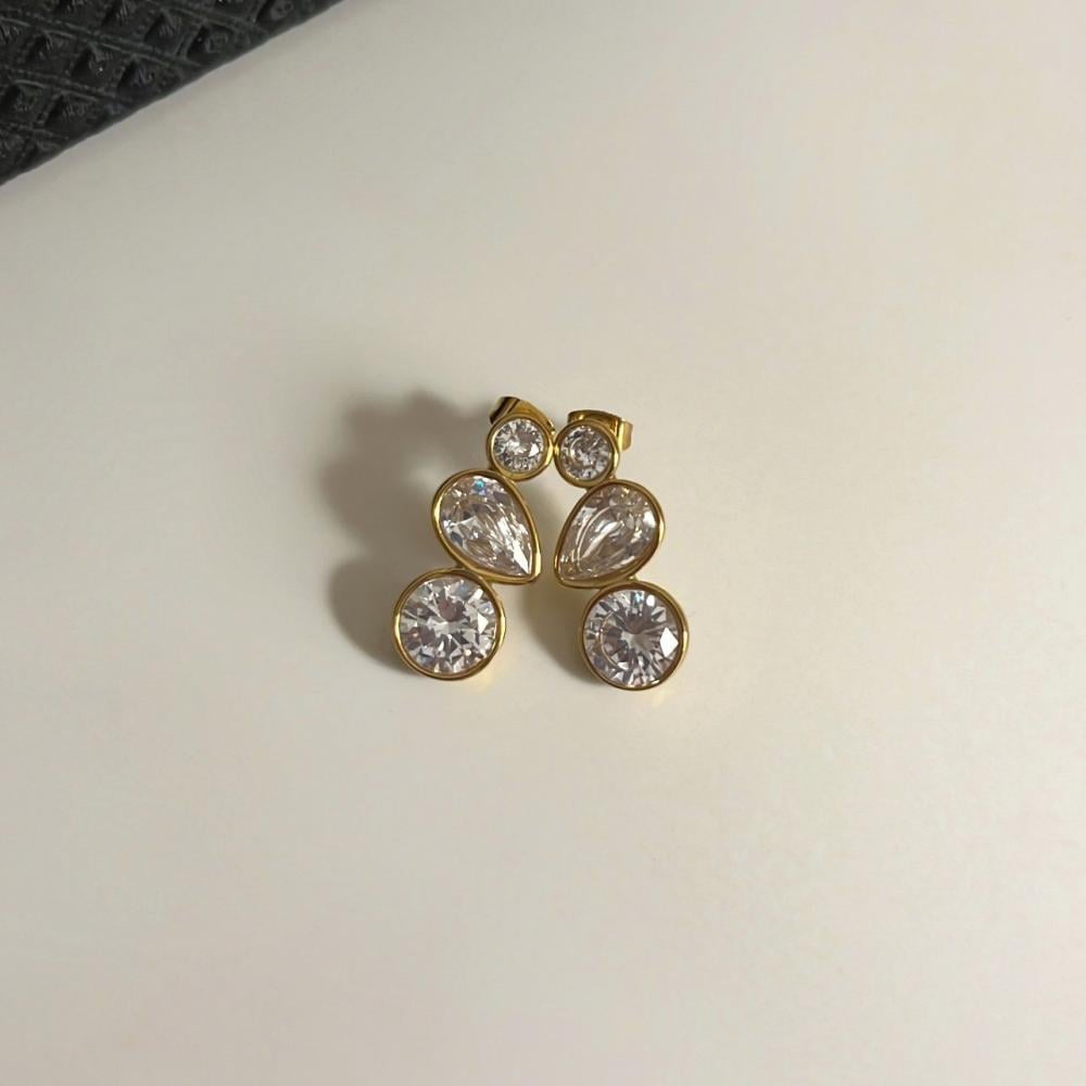 Dream dazzle studs