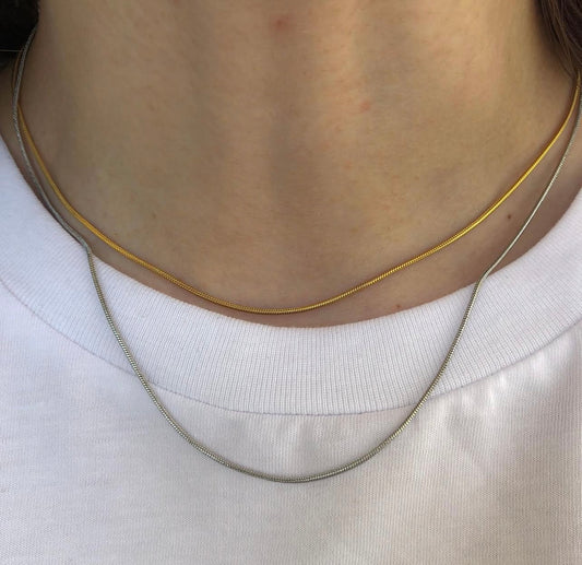 Sleek chain necklace