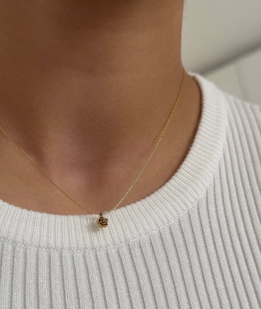 Rosy Necklace