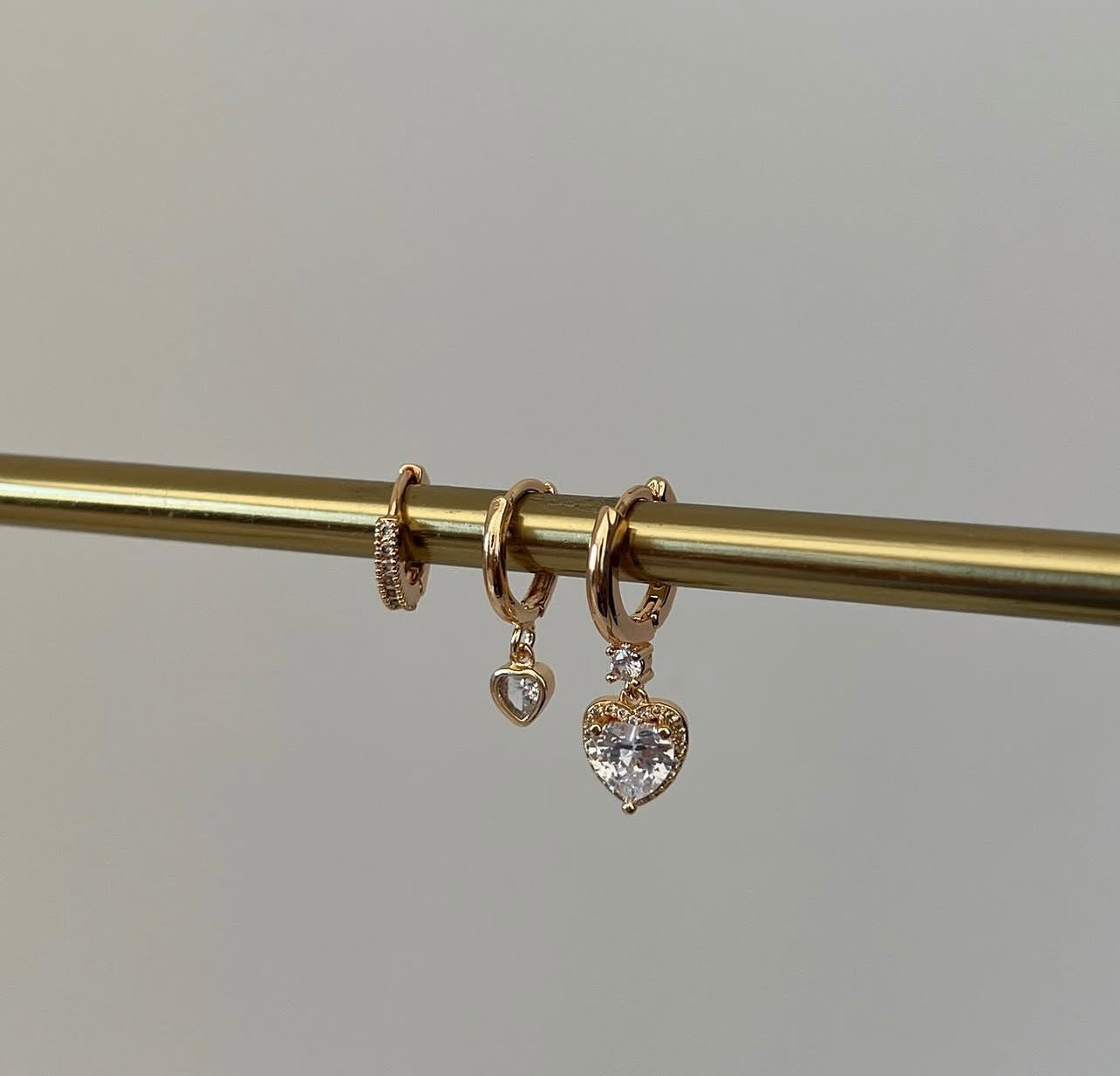 Dainty triple Huggies