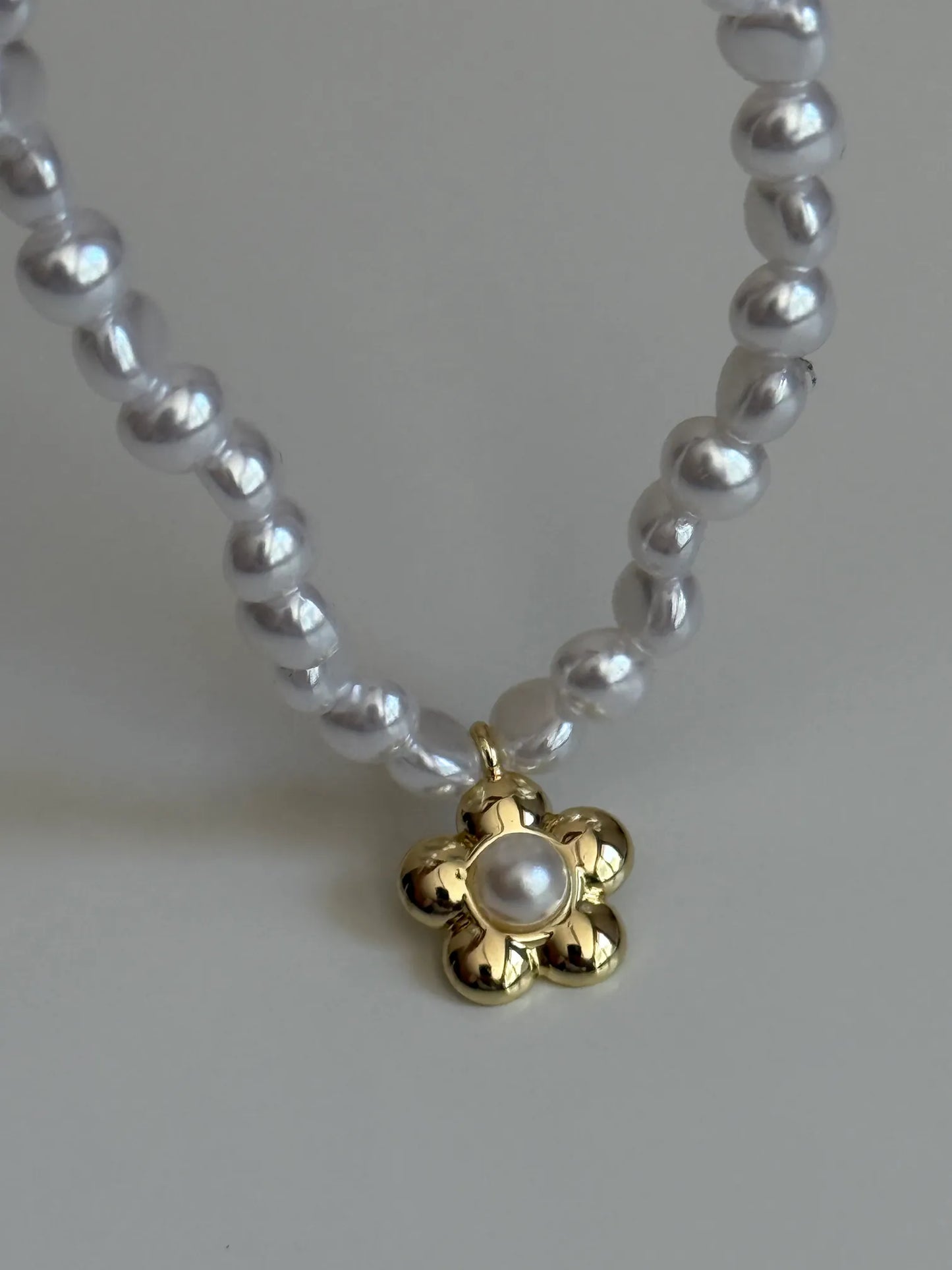 Pearl Floral Necklace