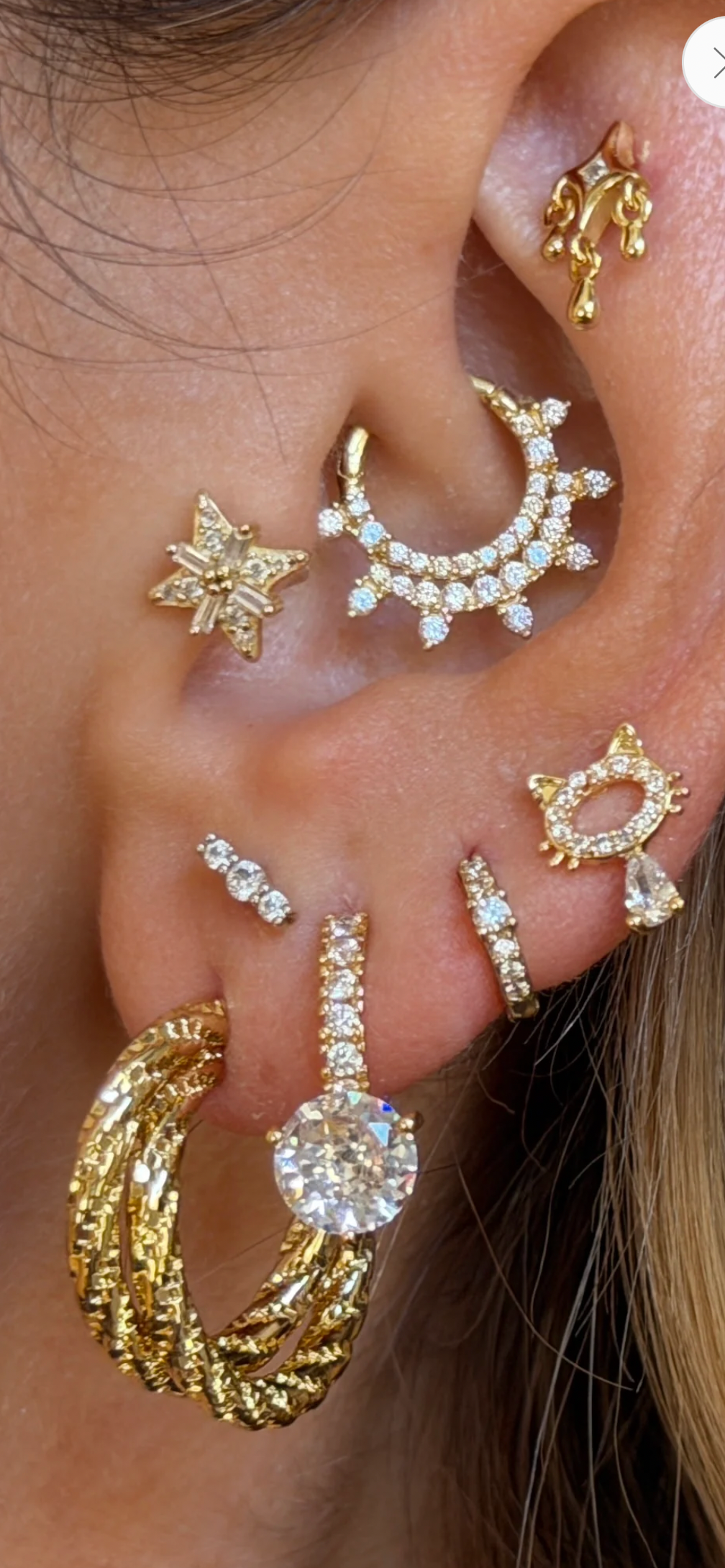 Eloura Hoops