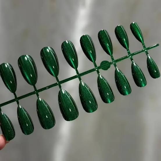 Green cateye nails