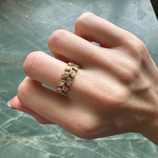 Leaf Band Ring
