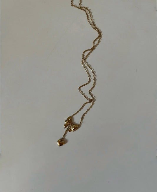 Bow drop heart necklace