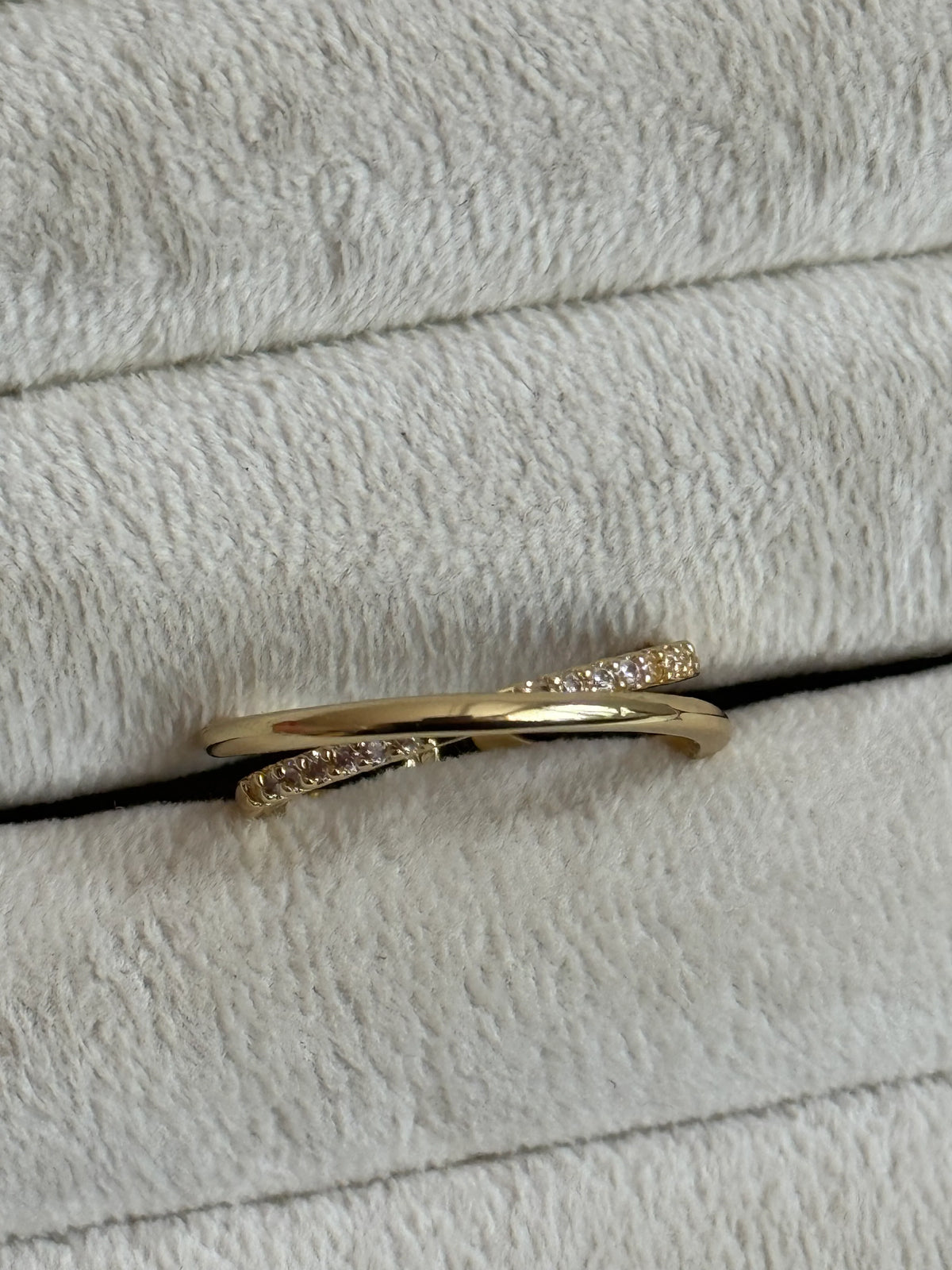 Crosse Ring