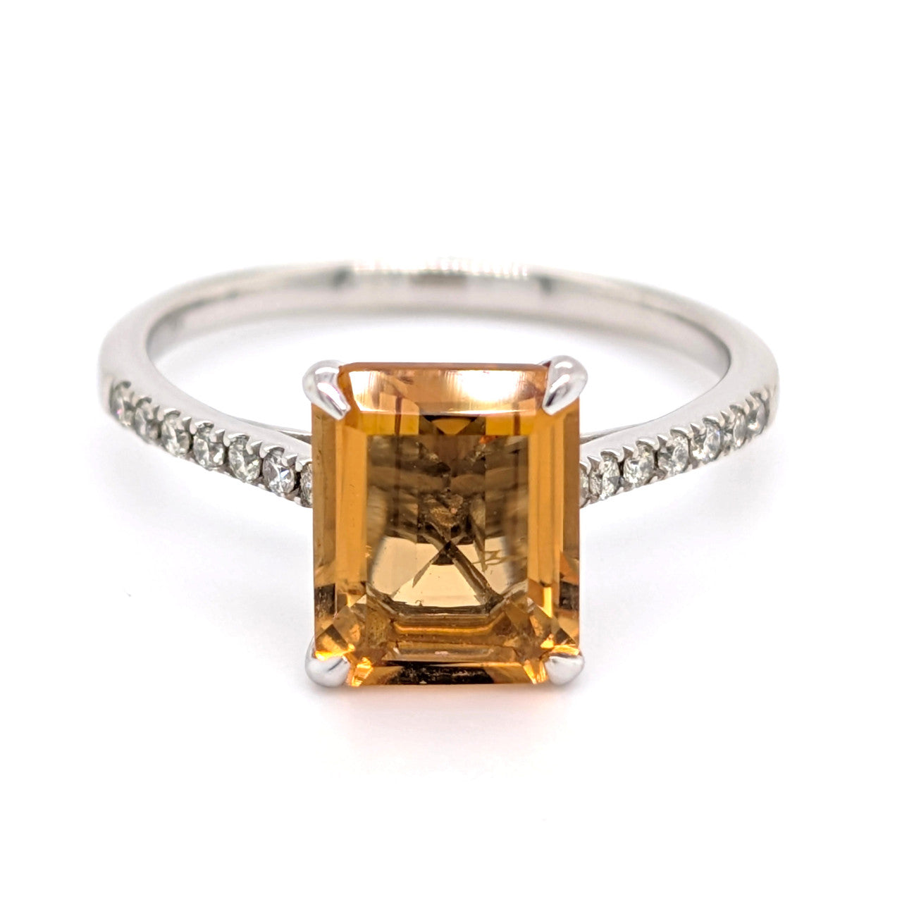 Anillo Ring