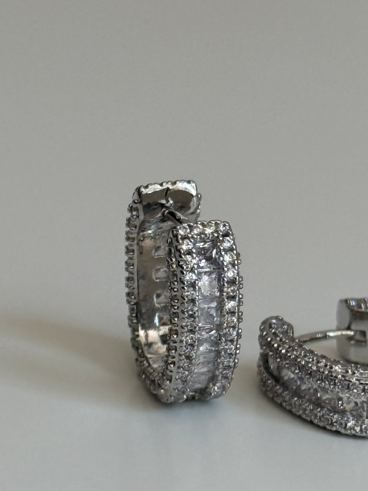 Avenza Hoops