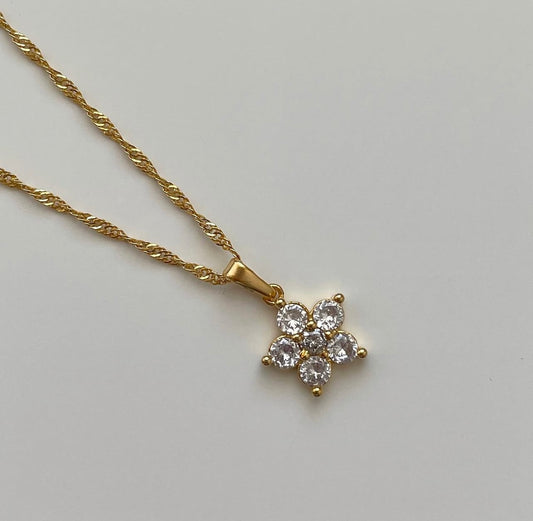 Lilly Necklace
