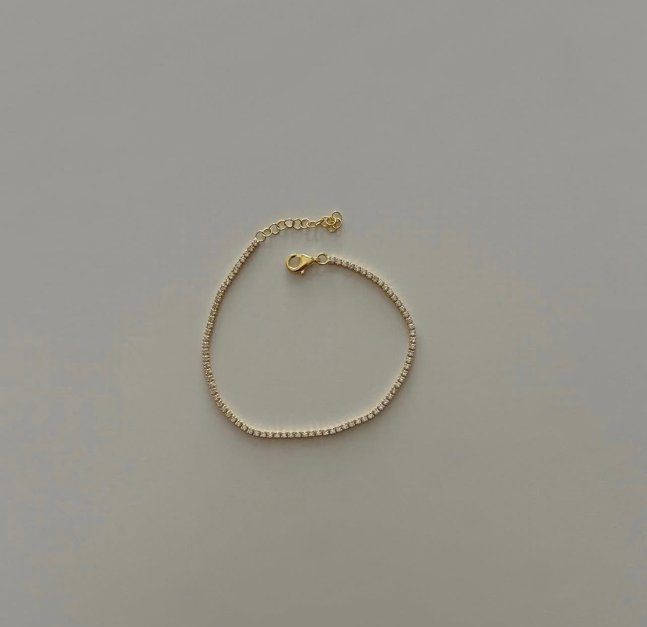 Minimal zircon anklet
