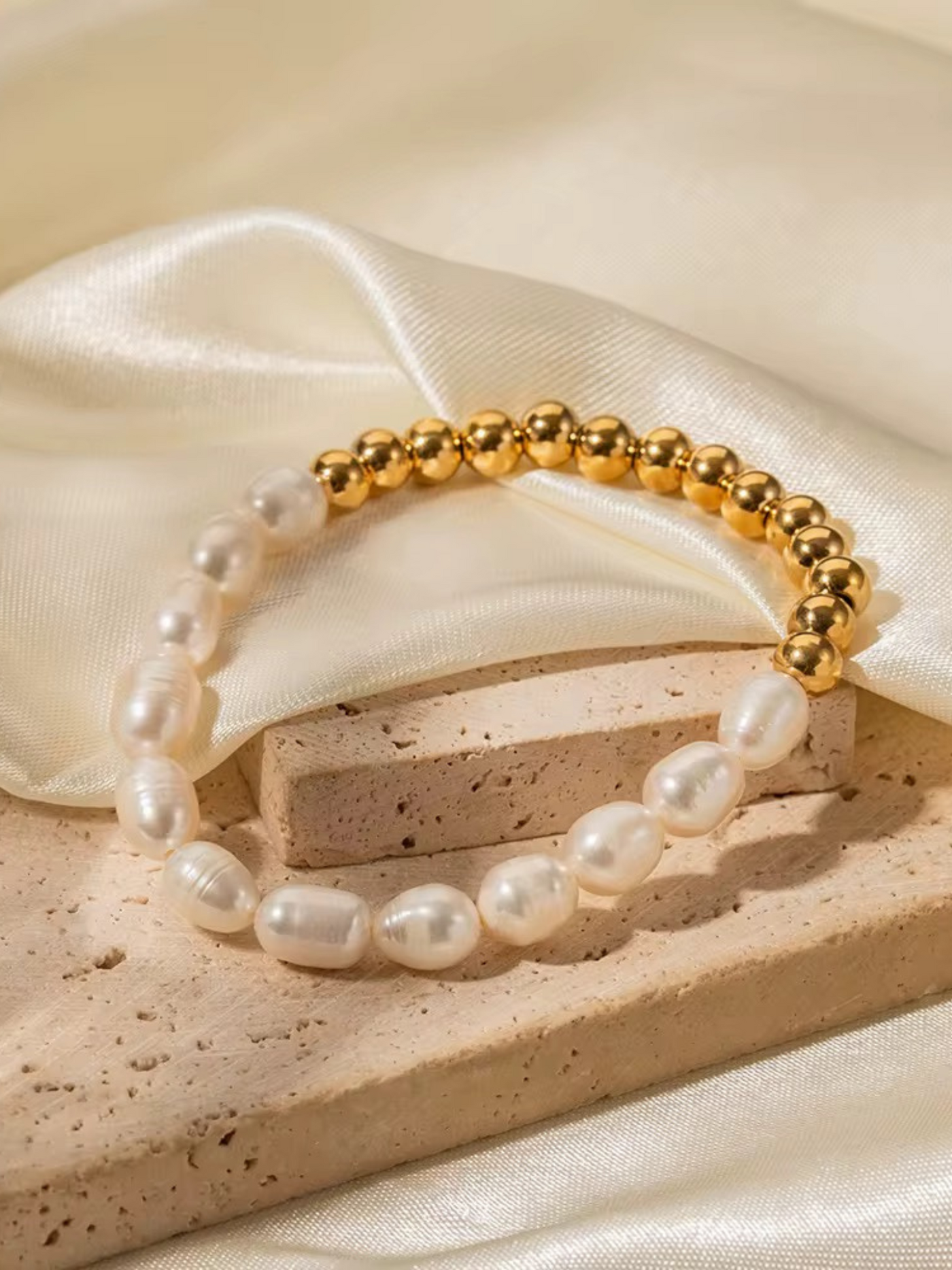 Pearlball bracelet