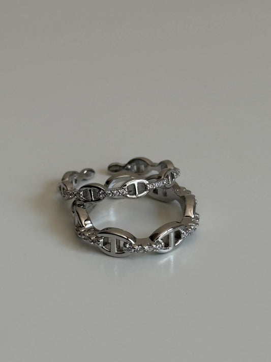 Caratia Ring