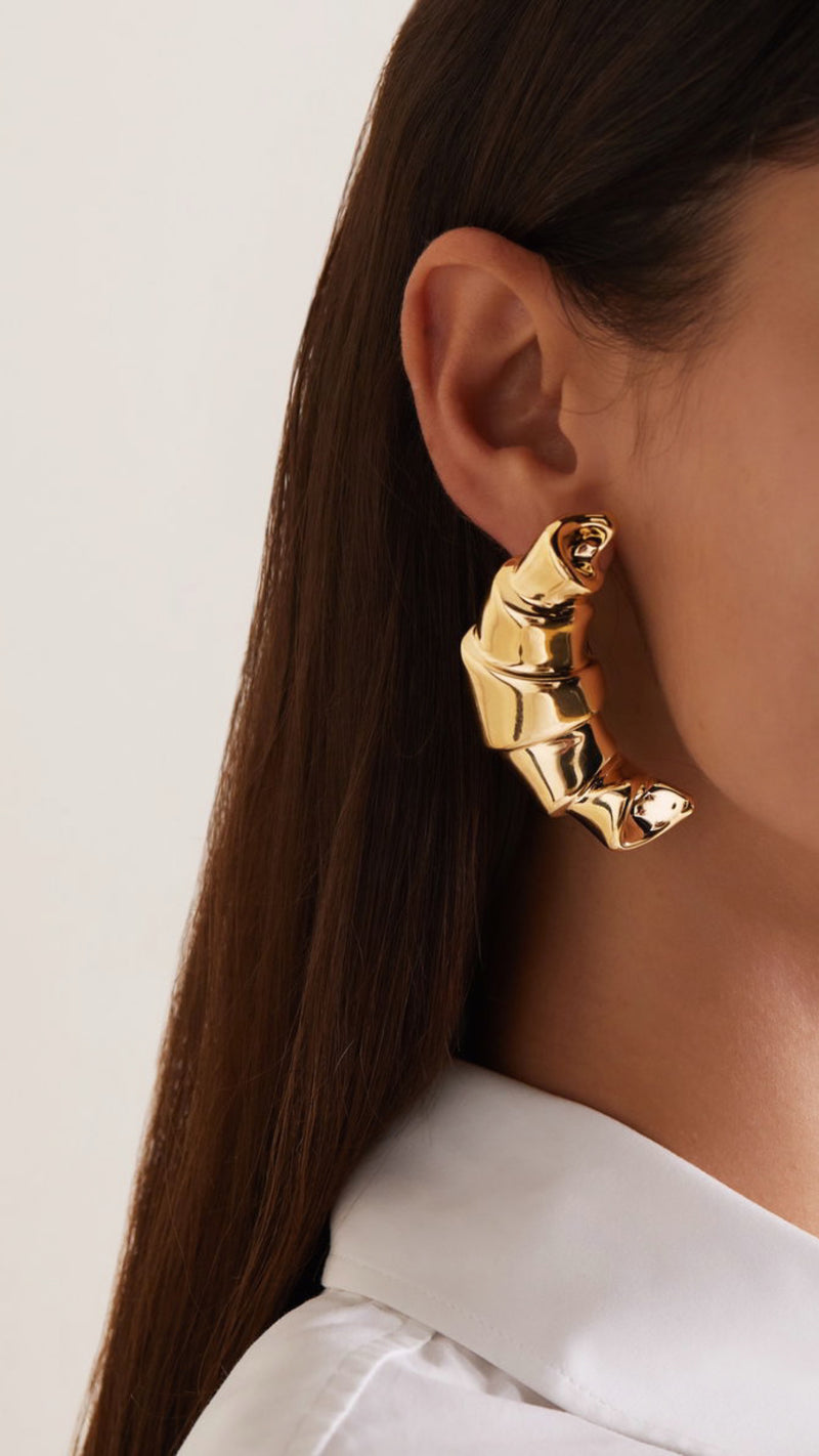 Croissant Stud Earring